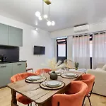 Apartment Centre De By Prestige