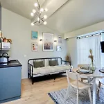 Apartment Centre De By Prestige *