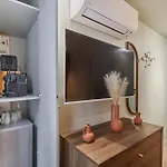 Centre De By Prestige