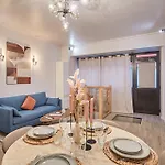 Apartment Centre De By Prestige *