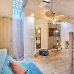 Centre De By Prestige * Paris