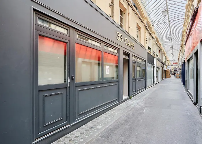 Centre De By Prestige Paris