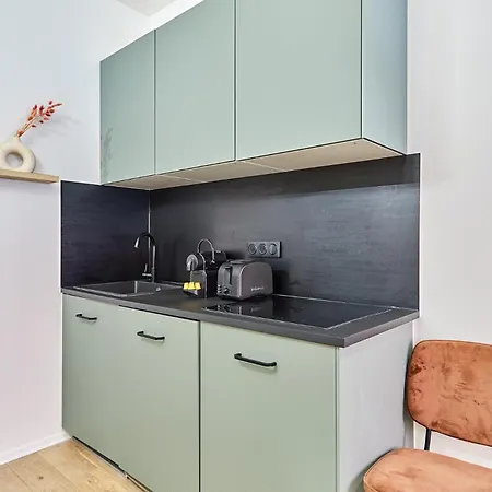 Centre De By Prestige