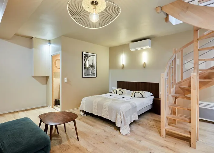 Centre De By Prestige * Paris