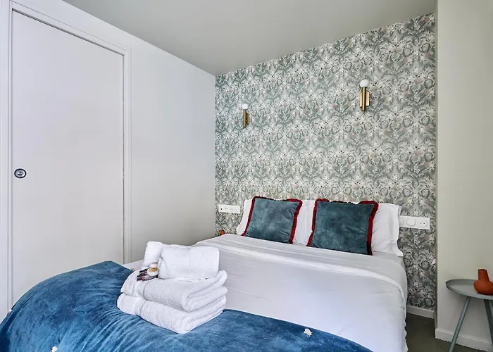 Centre De By Prestige * Paris